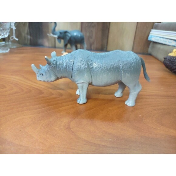 Greenbrier International Misc Animals, Lot of 7 Animals Lion Tiger Giraffe Dog - Picture 7 of 11